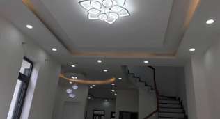 Mẫu trần thạch cao phòng khách đẹp,hiện đại, sang trọng - Cập nhật theo xu hướng mới nhất cho không gian nhà bạn. 